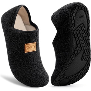 image:imageVIFUUR House Slippers for Women Men Fuzzy Barefoot Slipper Socks02 Black